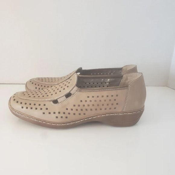 Remonte Soft Womans Size 38 Tan Leather  Loafers. - Picture 3 of 9